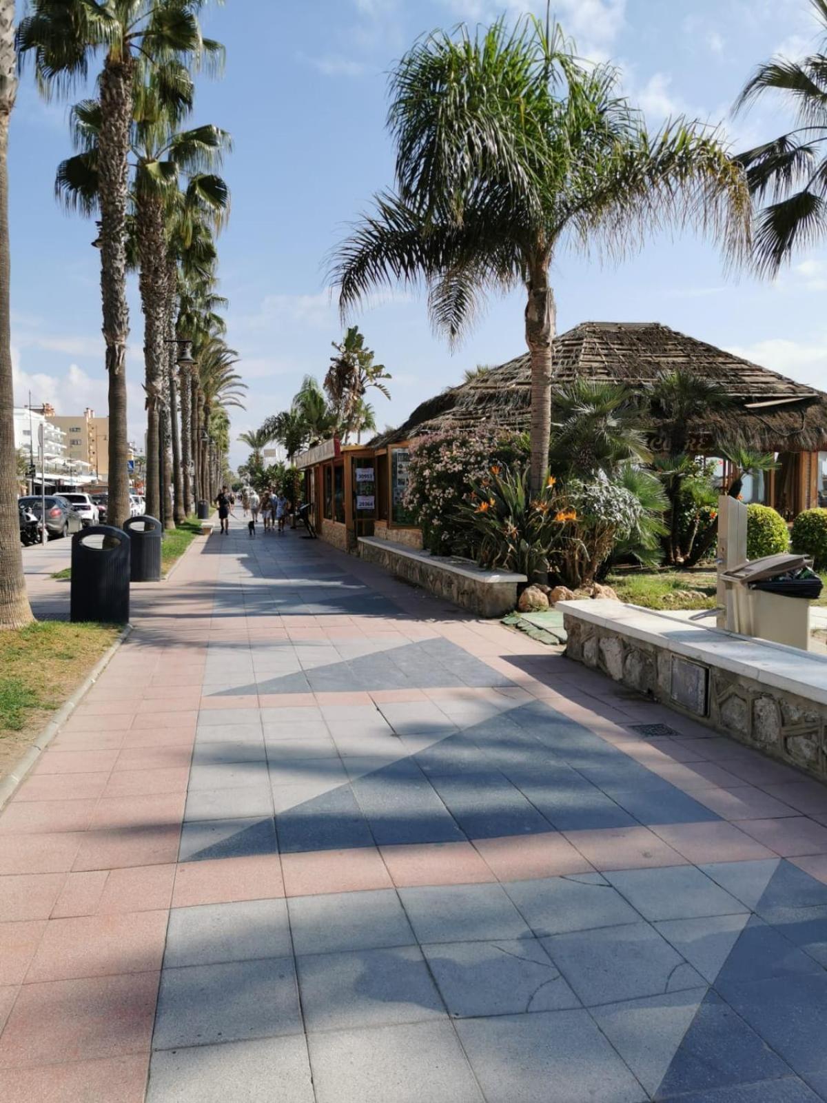 Estudio Amplio En El Corazon De Τορρεμολίνος Εξωτερικό φωτογραφία