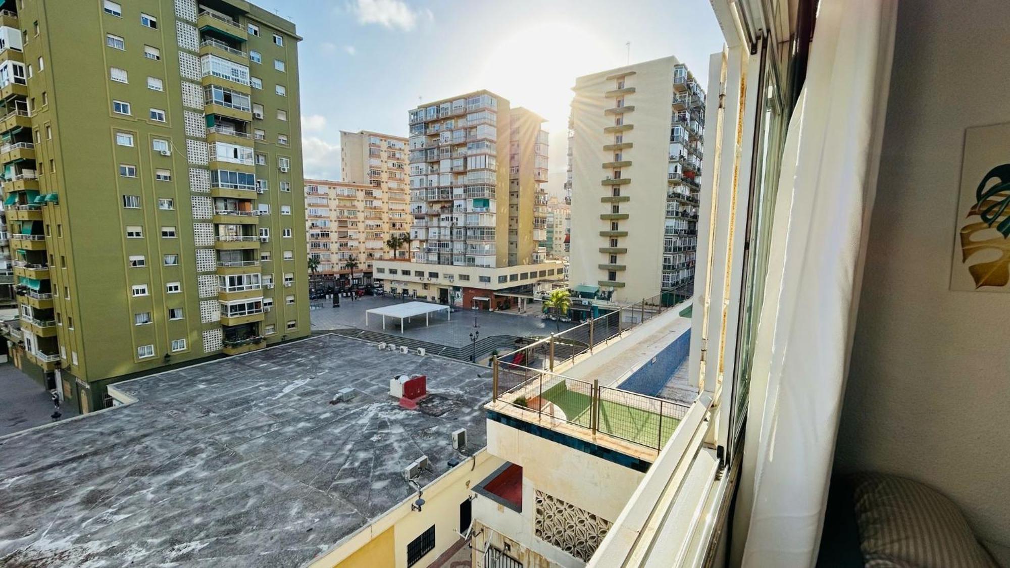 Estudio Amplio En El Corazon De Τορρεμολίνος Εξωτερικό φωτογραφία